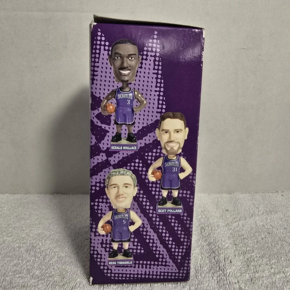 2003 Scott Pollard Sacramento Kings Carl's Jr. Basketball Bobblehead- New In Box